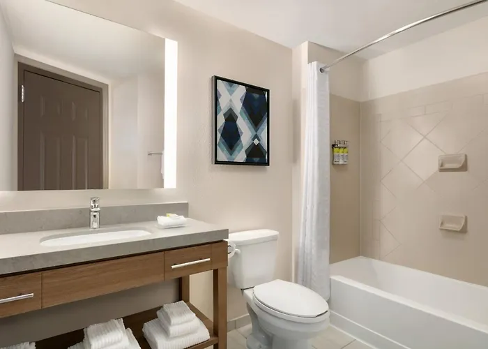 Candlewood By Ihg Hotel