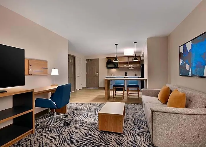 Hotel Candlewood By Ihg 3*