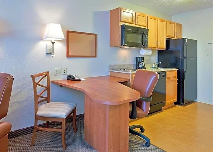 Candlewood By Ihg Nogales