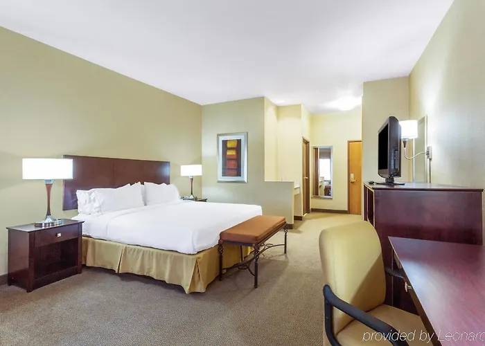 Candlewood By Ihg 3*